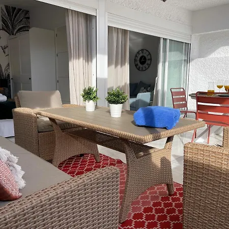 Sunlight 2 Bedrooms アパート