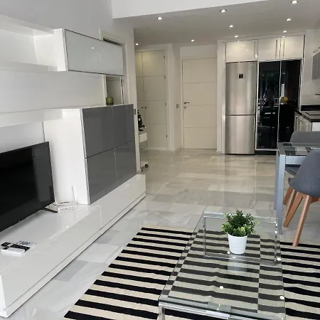 Sunlight 2 Bedrooms * Μαρμπέλλα