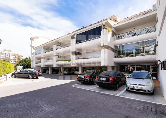 Sunlight 2 Bedrooms Apartment *